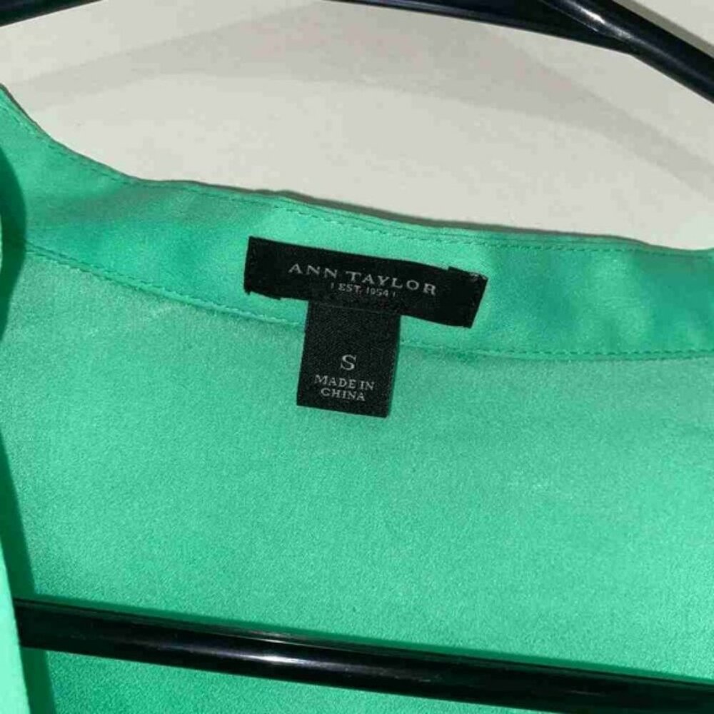 Ann Taylor Jade Ruffle Front Blouse - Picture 3 of 3